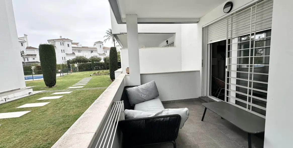 Sale of ground floor apartment in Nueva Andalucía 15