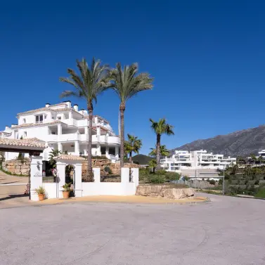 Продажа апартаментов на первом этаже в Nueva Andalucía