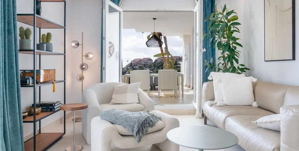 Venta de apartamento en planta baja en Nueva Andalucía 11