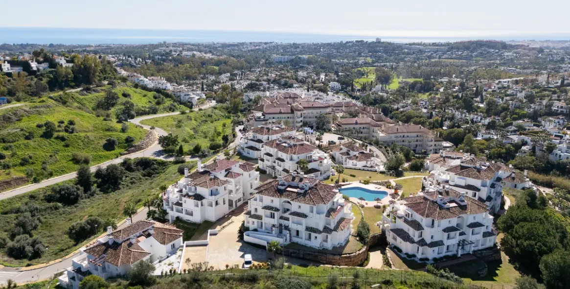 Продажа апартаментов на первом этаже в Nueva Andalucía 22