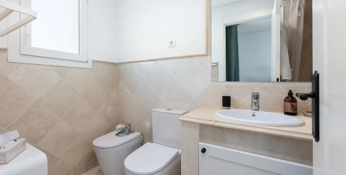 Продажа апартаментов на первом этаже в Nueva Andalucía 27