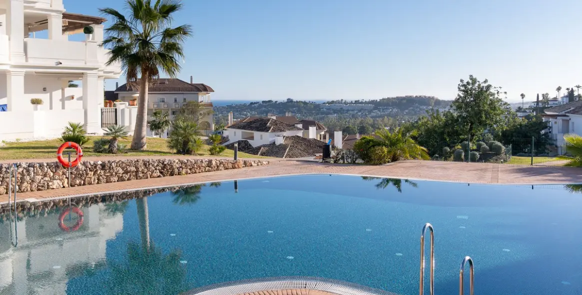 Продажа апартаментов на первом этаже в Nueva Andalucía 46