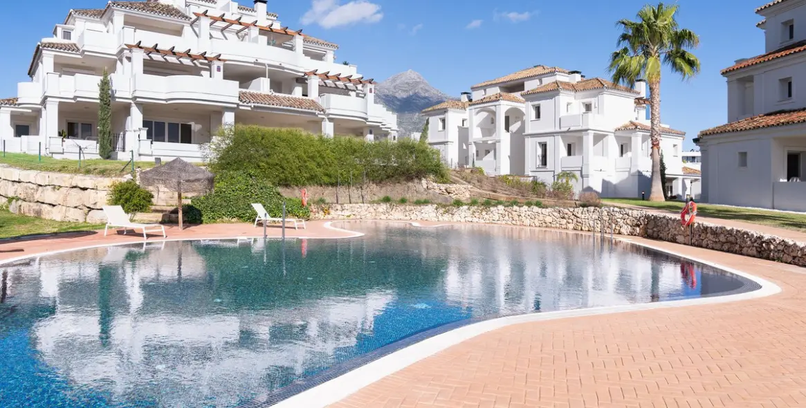 Продажа апартаментов на первом этаже в Nueva Andalucía 49