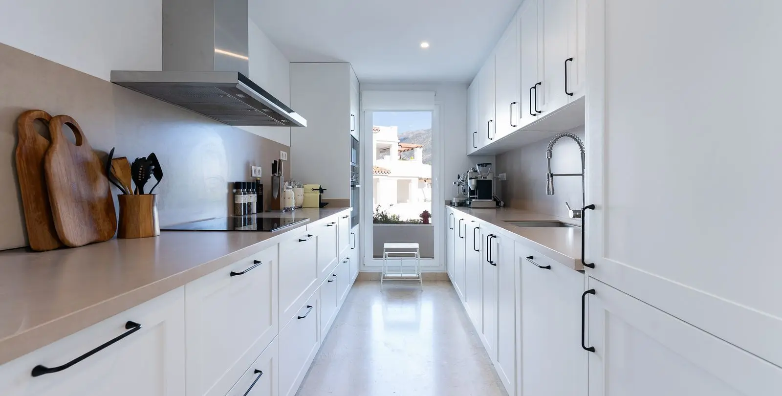 Venta de apartamento en planta baja en Nueva Andalucía 8