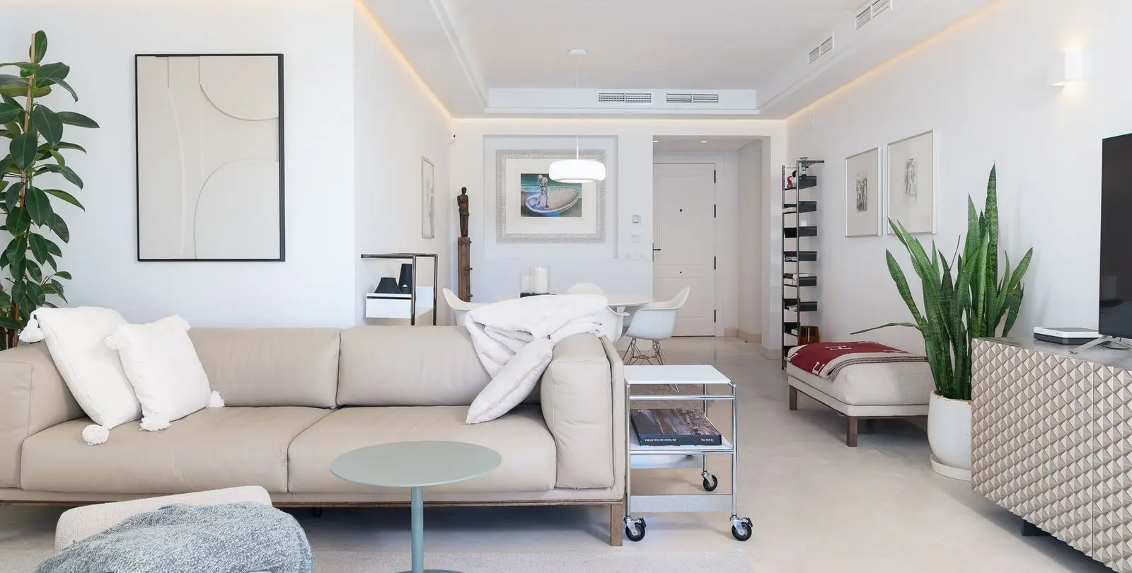 Venta de apartamento en planta baja en Nueva Andalucía 3