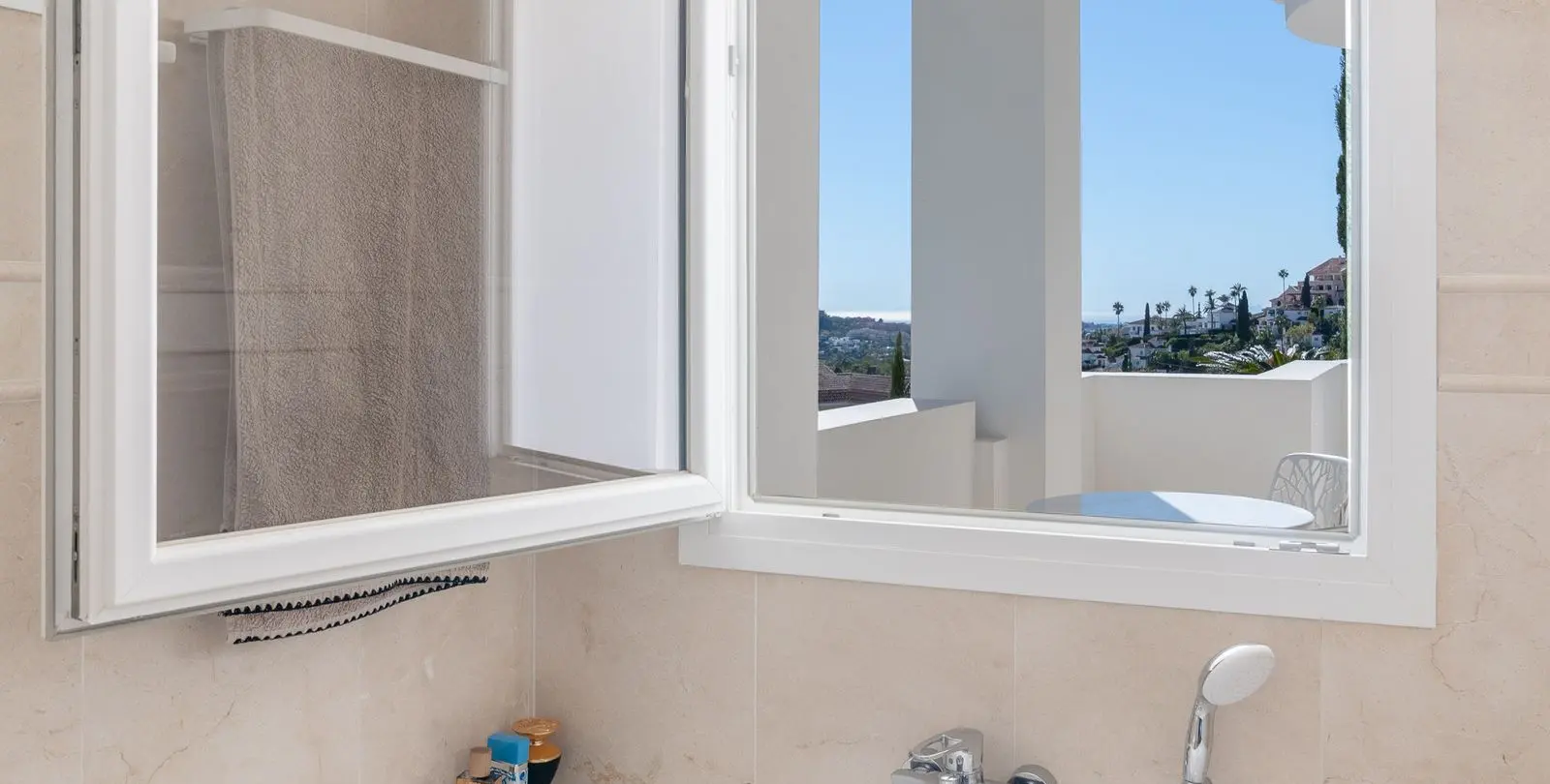 Venta de apartamento en planta baja en Nueva Andalucía 33