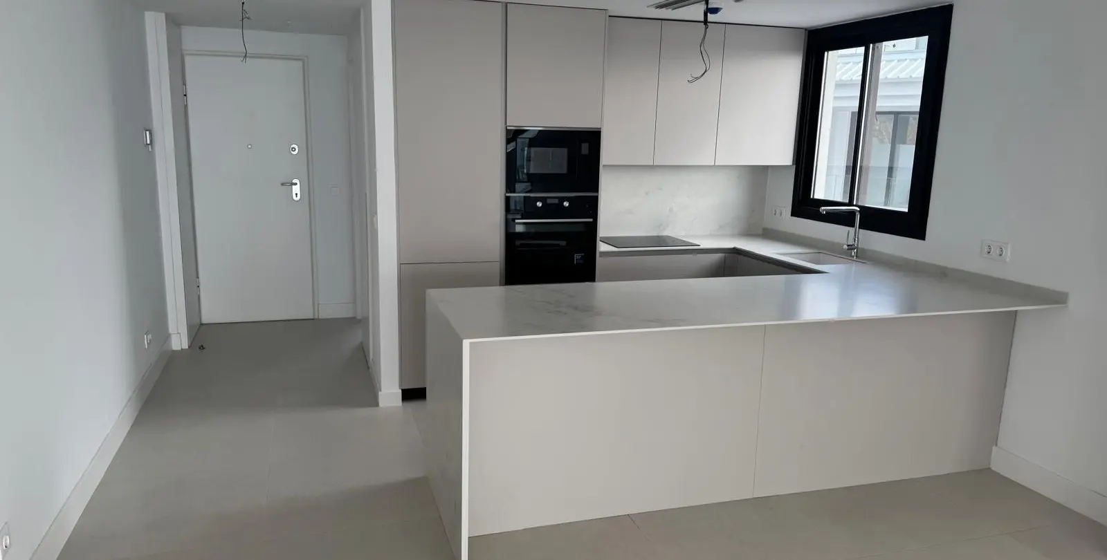 Продажа апартаментов на среднем этаже в Fuengirola 2