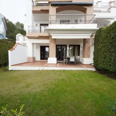 Sale of ground floor apartment in Los Arqueros