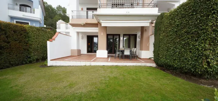 Sale of ground floor apartment in Los Arqueros 2