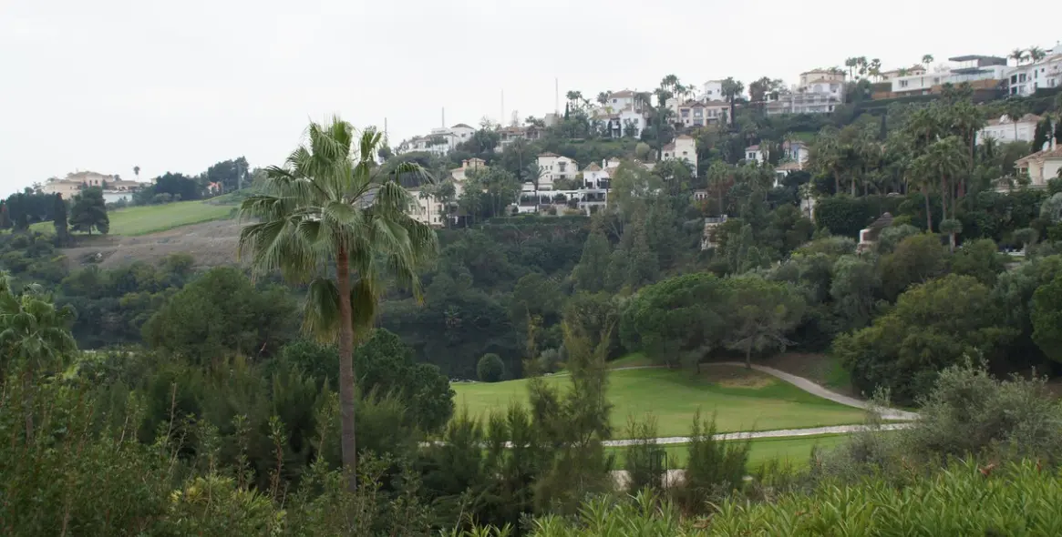 Продажа апартаментов на первом этаже в Los Arqueros 24