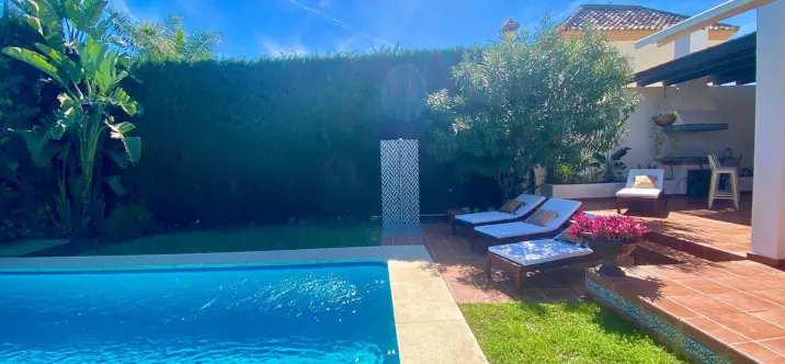 Sale of detached villa in Nueva Andalucía 2