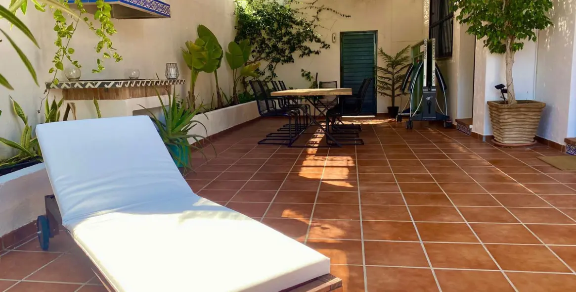 Venta de villa independiente en Nueva Andalucía 8