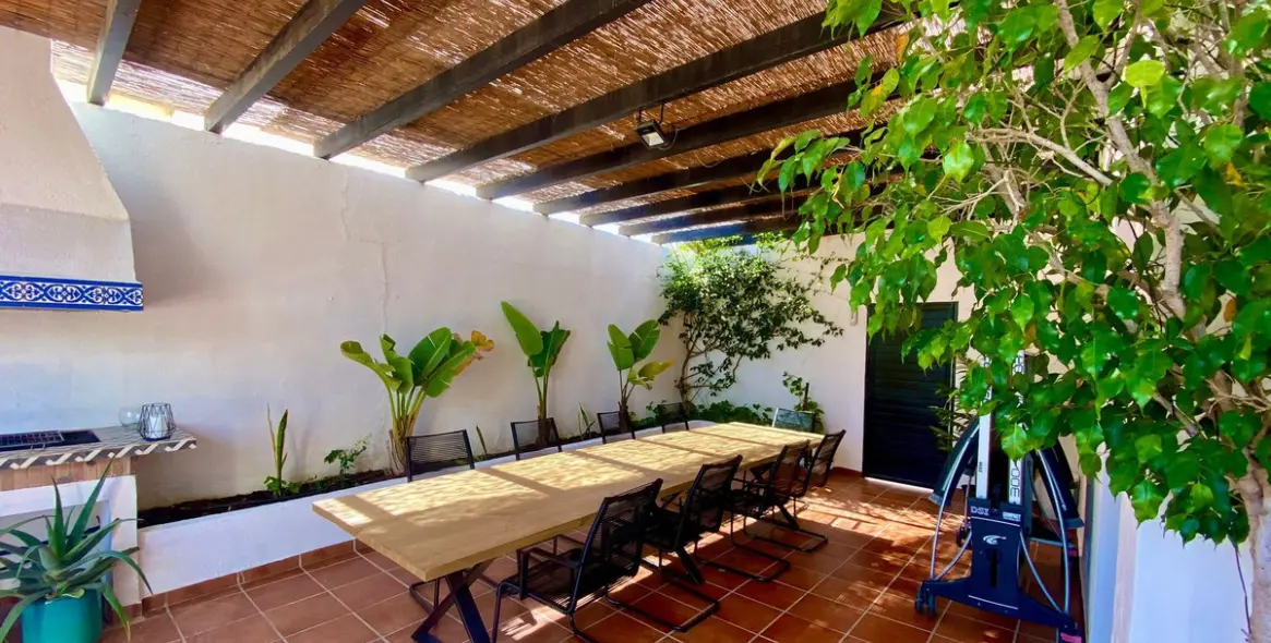 Venta de villa independiente en Nueva Andalucía 14