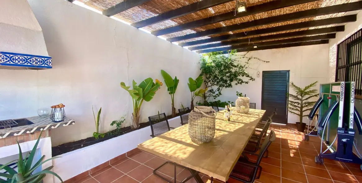 Venta de villa independiente en Nueva Andalucía 31