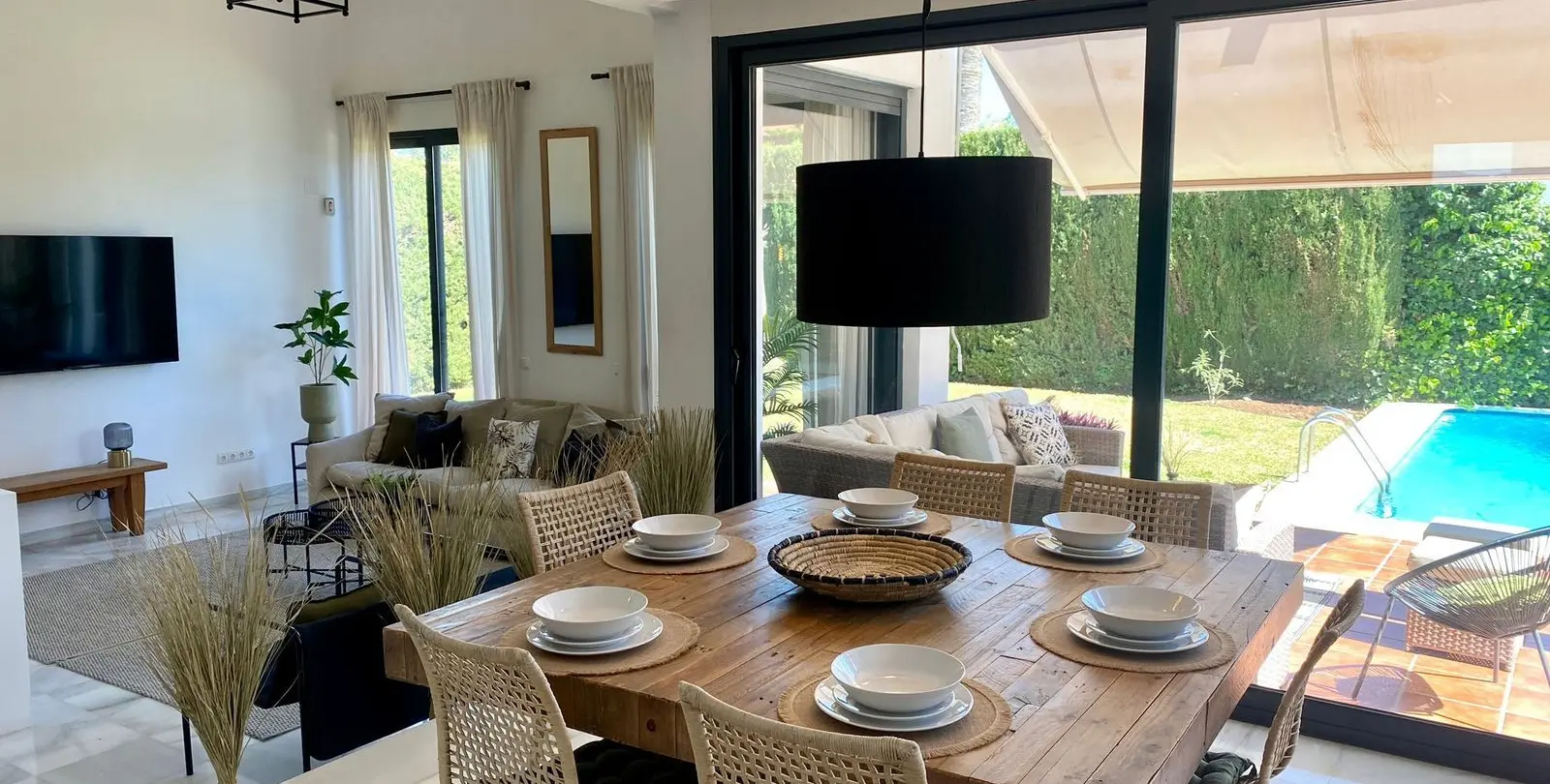 Sale of detached villa in Nueva Andalucía 13