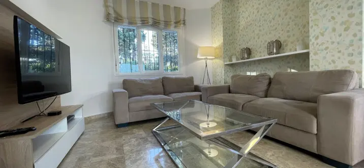 Alquiler a largo plazo de casa pareada en Nueva Andalucía 3