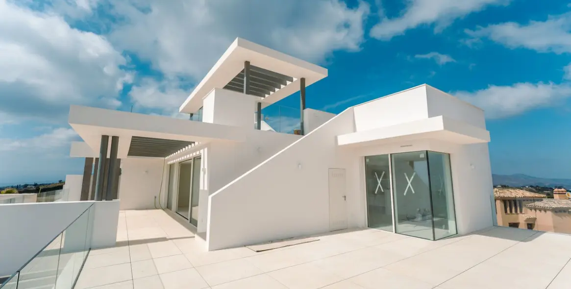 Продажа двухуровневого пентхауса в Ojén 2