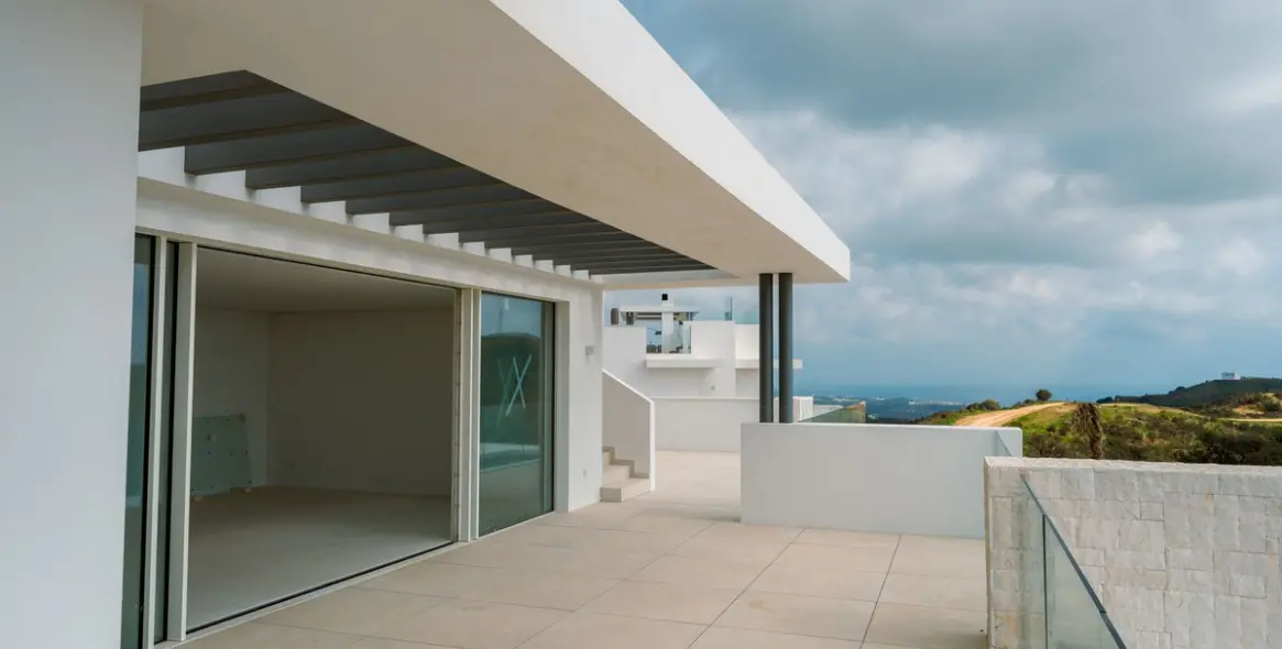 Продажа двухуровневого пентхауса в Ojén 11