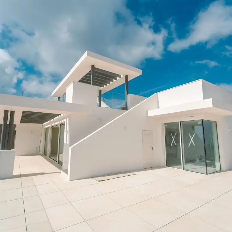 Venta de ático dúplex en Ojén