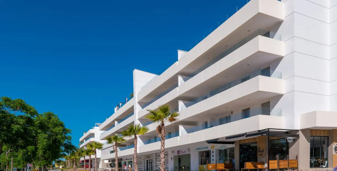 Long-term rent of middle floor apartment in San Pedro de Alcántara 1