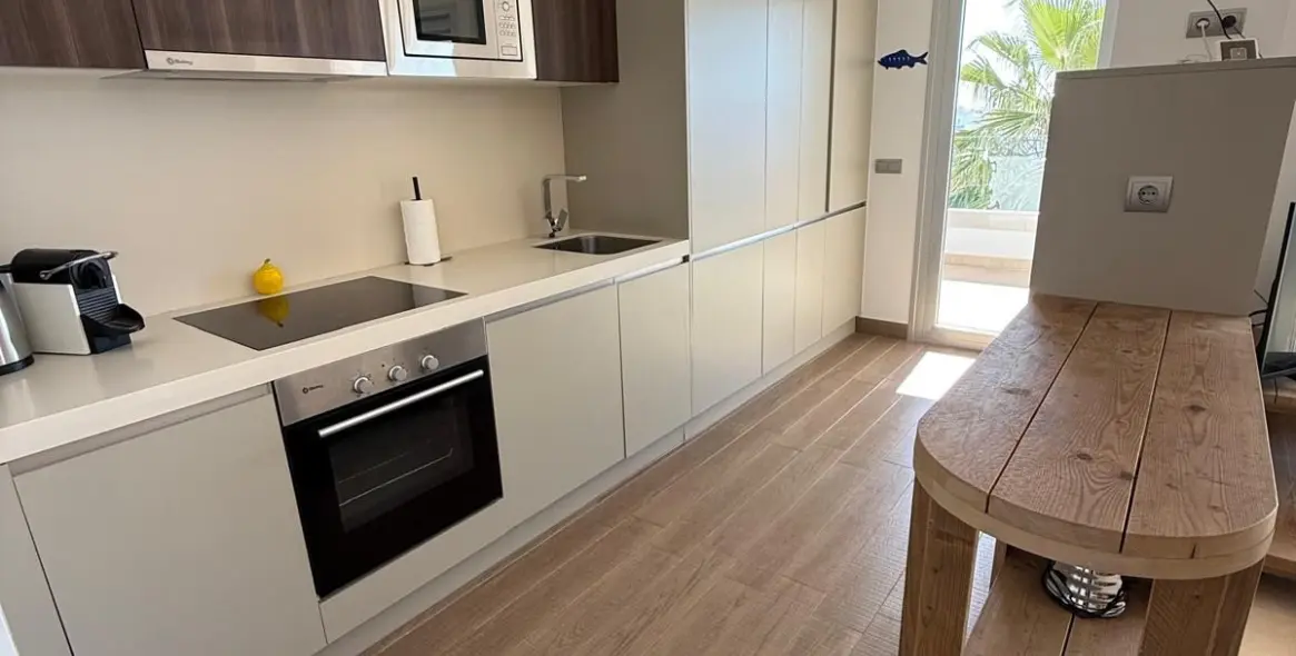 Long-term rent of middle floor apartment in San Pedro de Alcántara 6