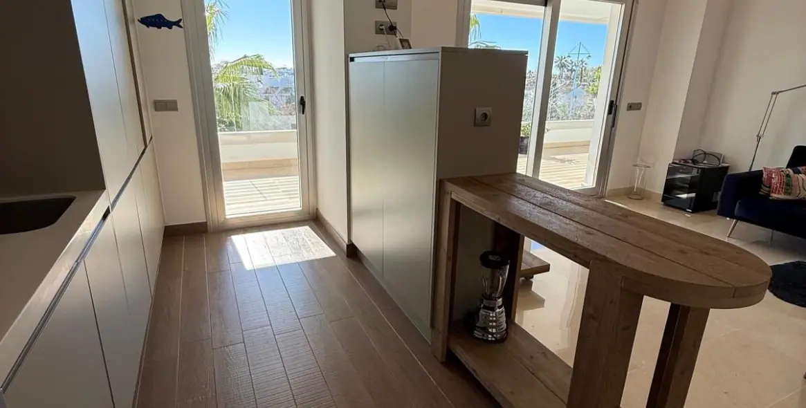 Long-term rent of middle floor apartment in San Pedro de Alcántara 7