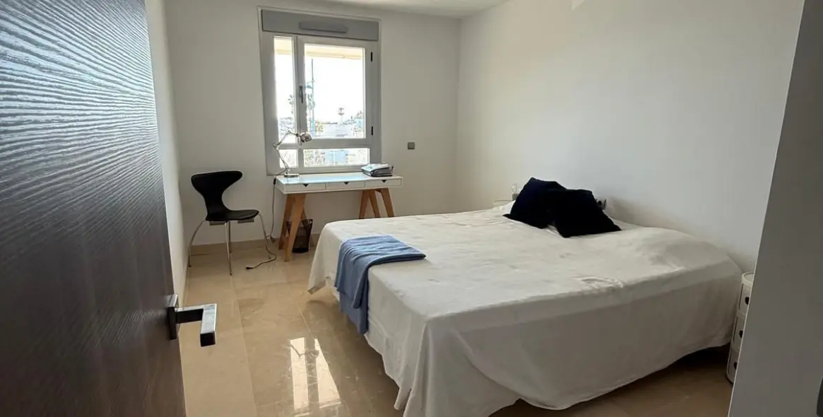 Long-term rent of middle floor apartment in San Pedro de Alcántara 11