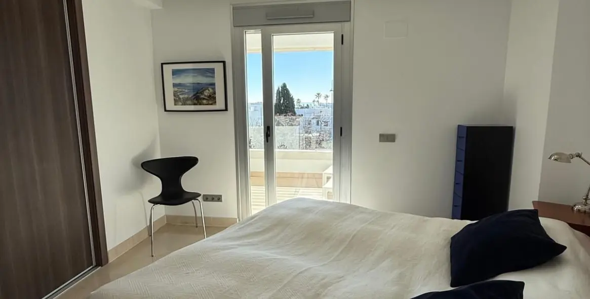 Long-term rent of middle floor apartment in San Pedro de Alcántara 12