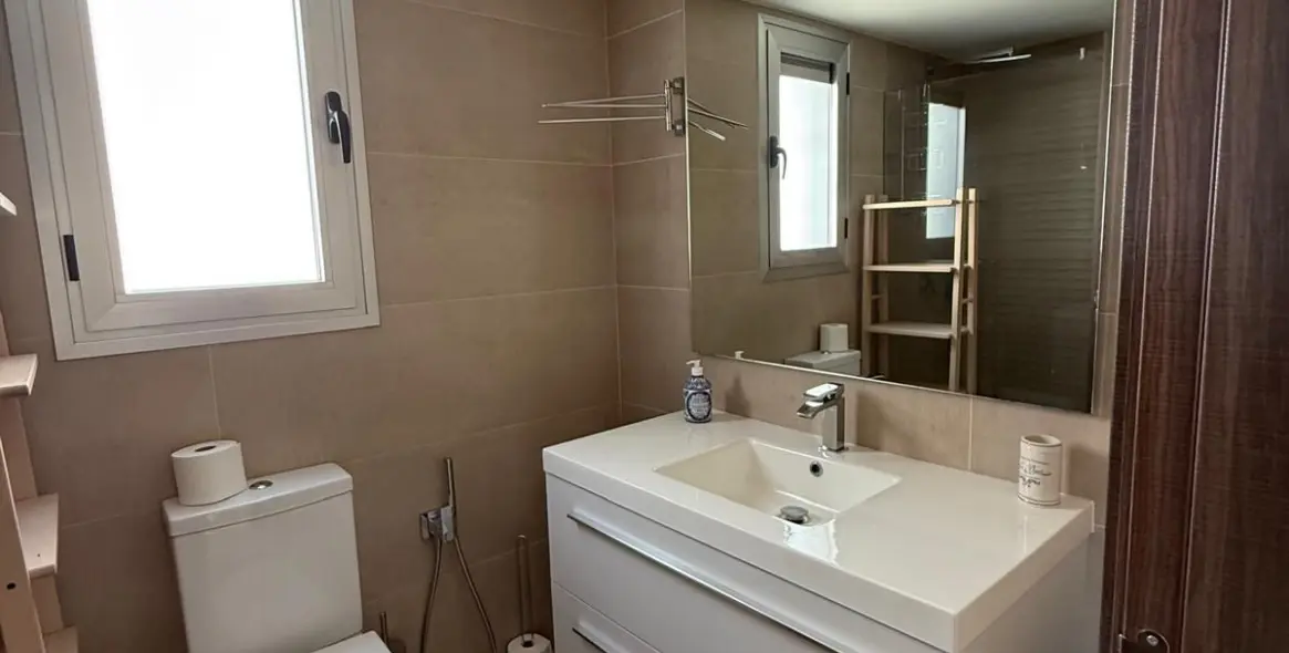 Long-term rent of middle floor apartment in San Pedro de Alcántara 13