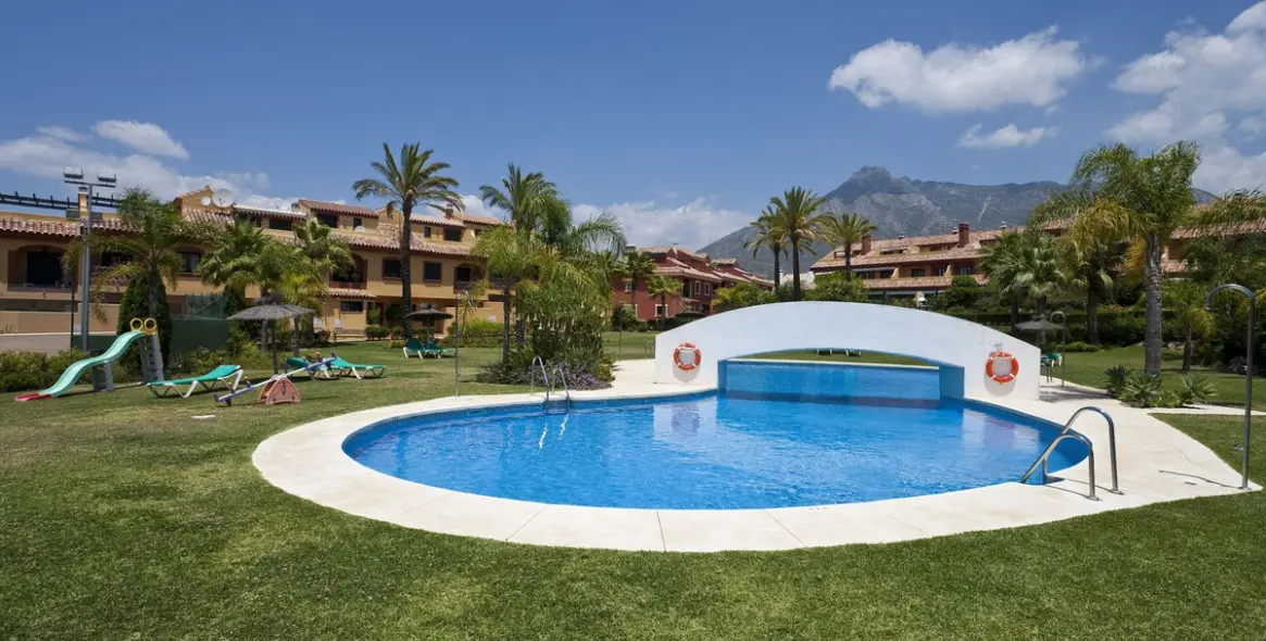 Долгосрочная аренда таунхауса в The Golden Mile 1