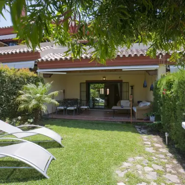 Long-term rent of townhouse in The Golden Mile