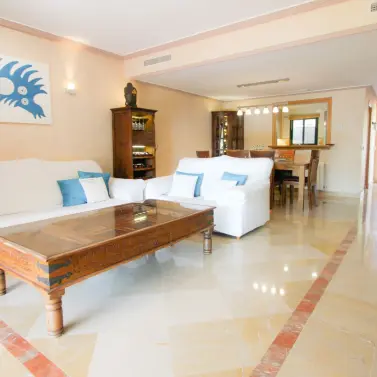 Long-term rent of townhouse in The Golden Mile