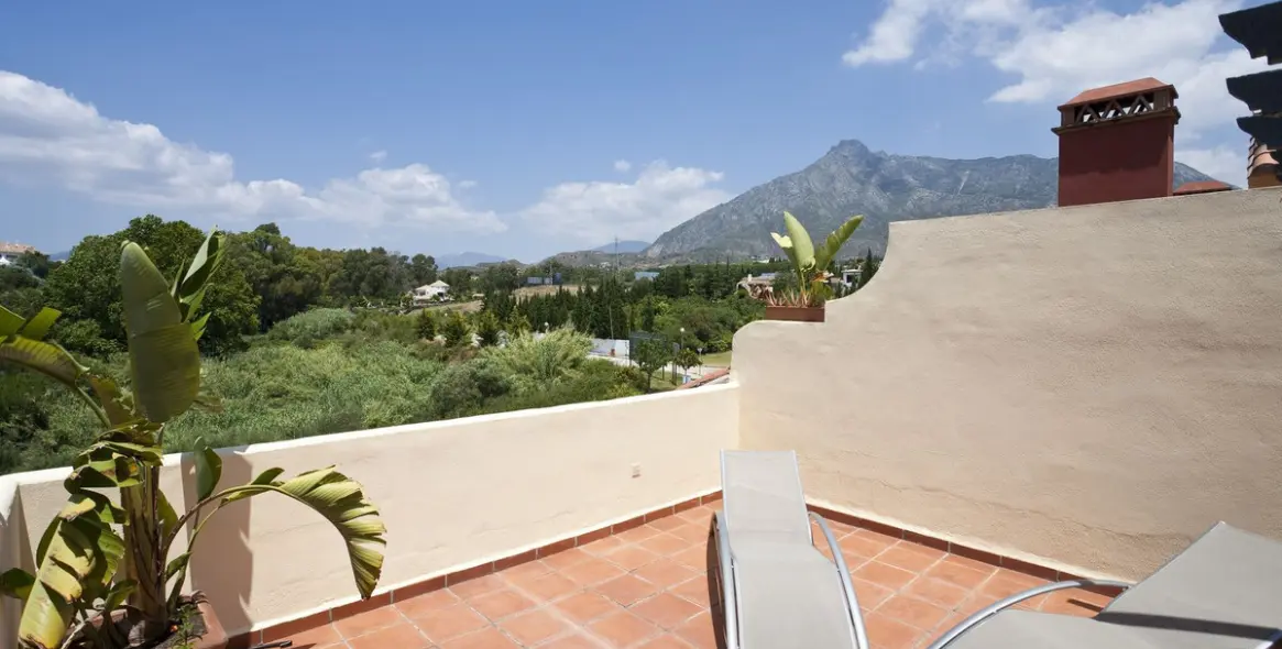 Долгосрочная аренда таунхауса в The Golden Mile 14