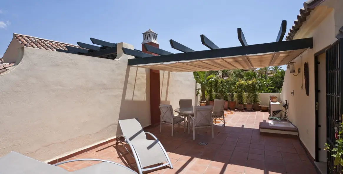 Долгосрочная аренда таунхауса в The Golden Mile 18