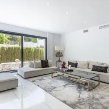 Long-term rent of ground floor apartment in The Golden Mile