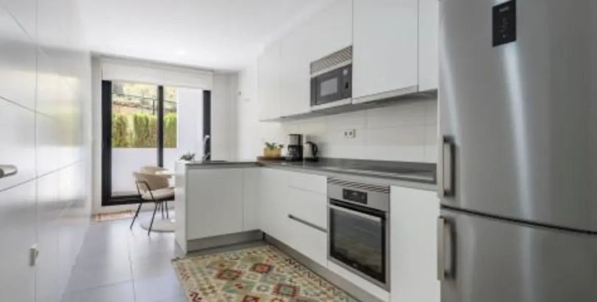 Long-term rent of ground floor apartment in The Golden Mile 7