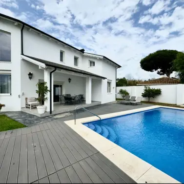 Alquiler a largo plazo de villa independiente en San Pedro de Alcántara