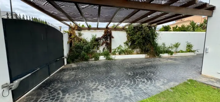 Alquiler a largo plazo de villa independiente en San Pedro de Alcántara 2