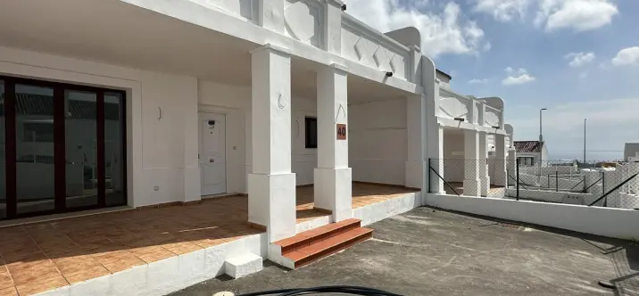 Продажа таунхауса в Doña Julia 2