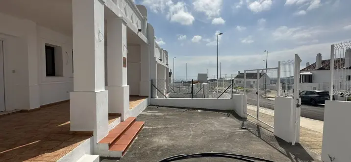 Продажа таунхауса в Doña Julia 3