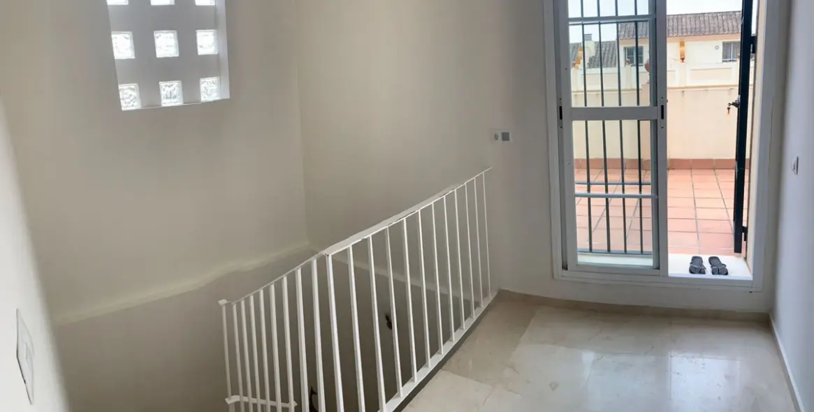 Sale of townhouse in Manilva 24