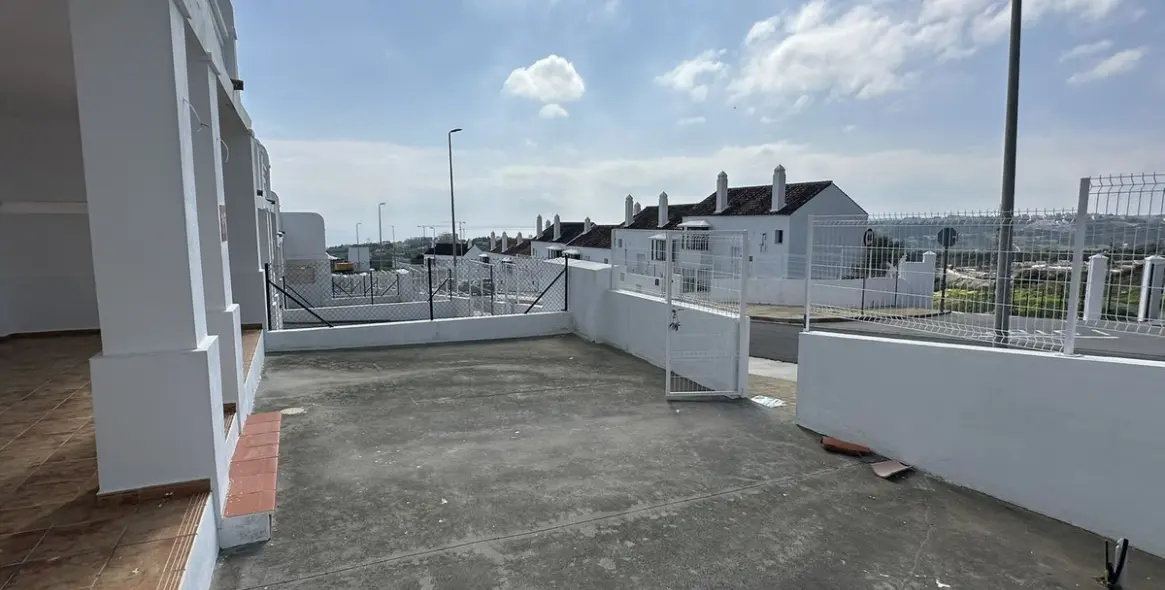 Продажа таунхауса в Doña Julia 6