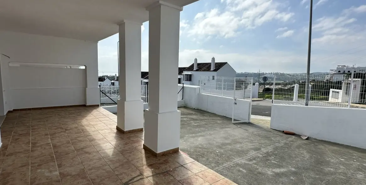 Продажа таунхауса в Doña Julia 8