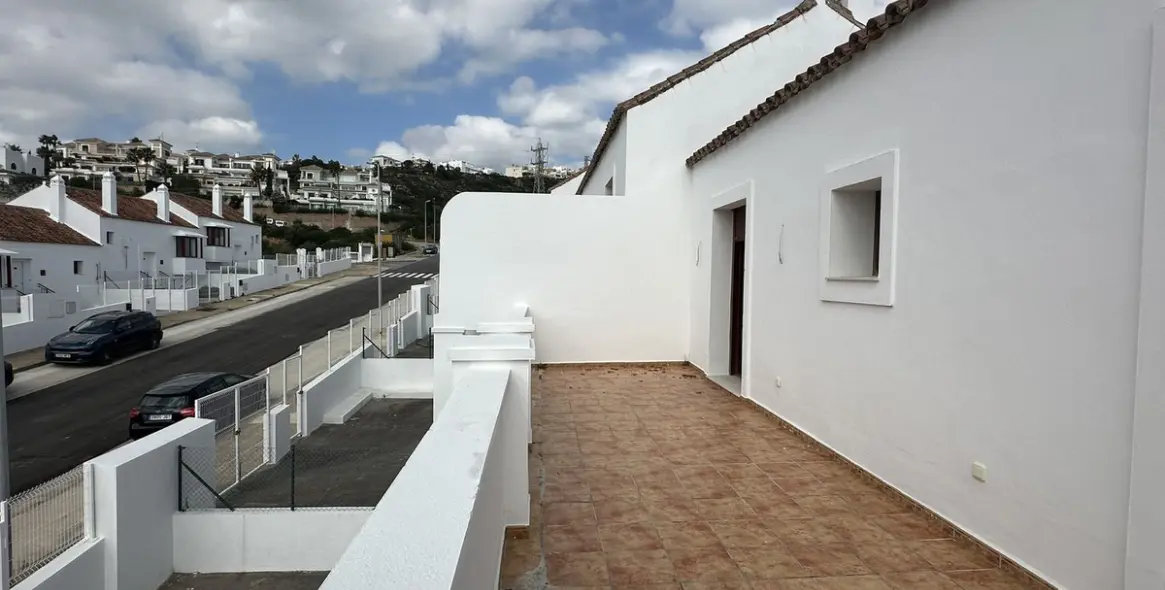 Продажа таунхауса в Doña Julia 44