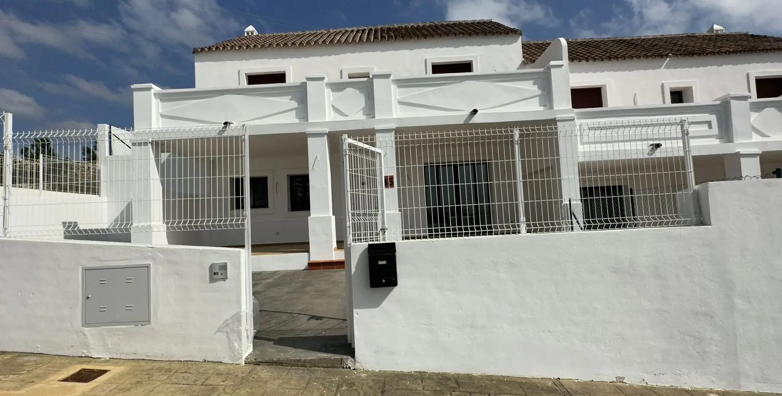Venta de adosado en Doña Julia 1