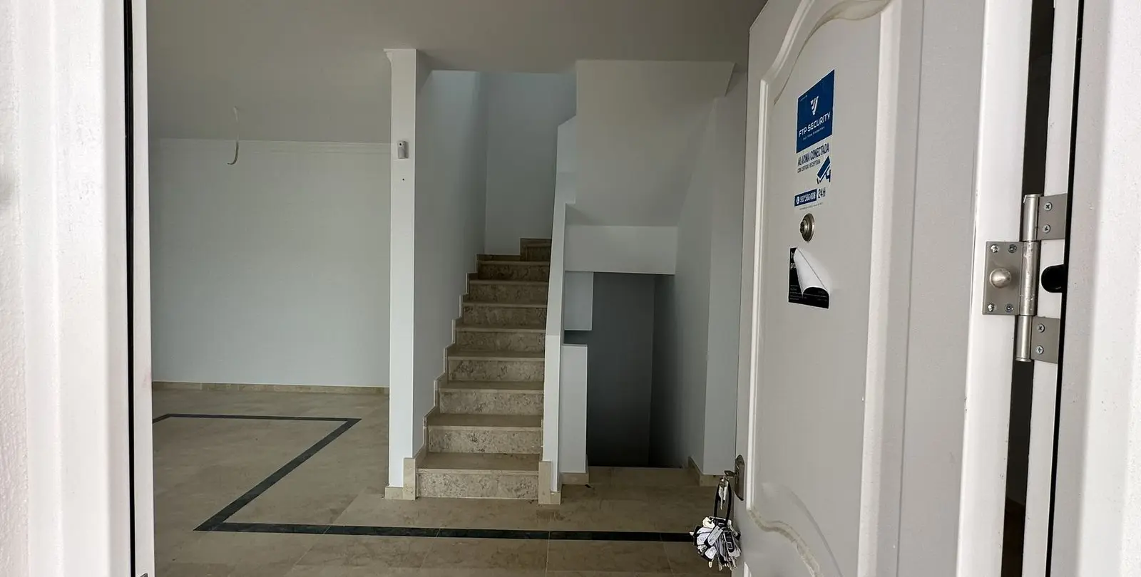 Venta de adosado en Doña Julia 14