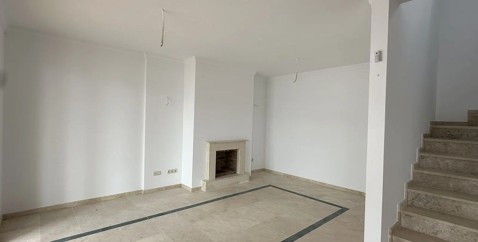 Venta de adosado en Doña Julia 15