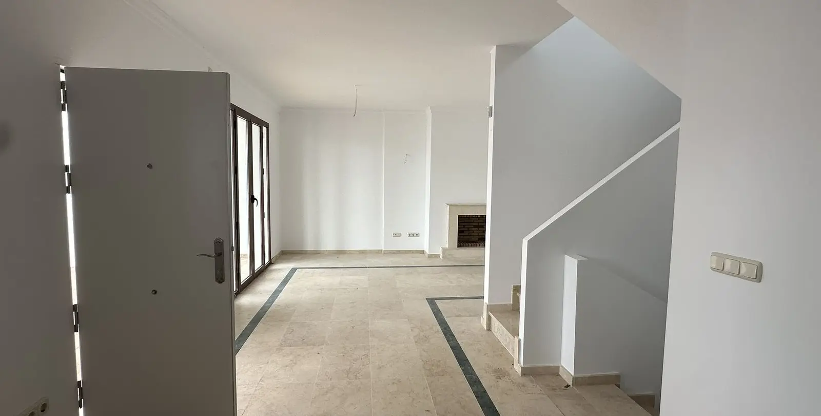 Venta de adosado en Doña Julia 21
