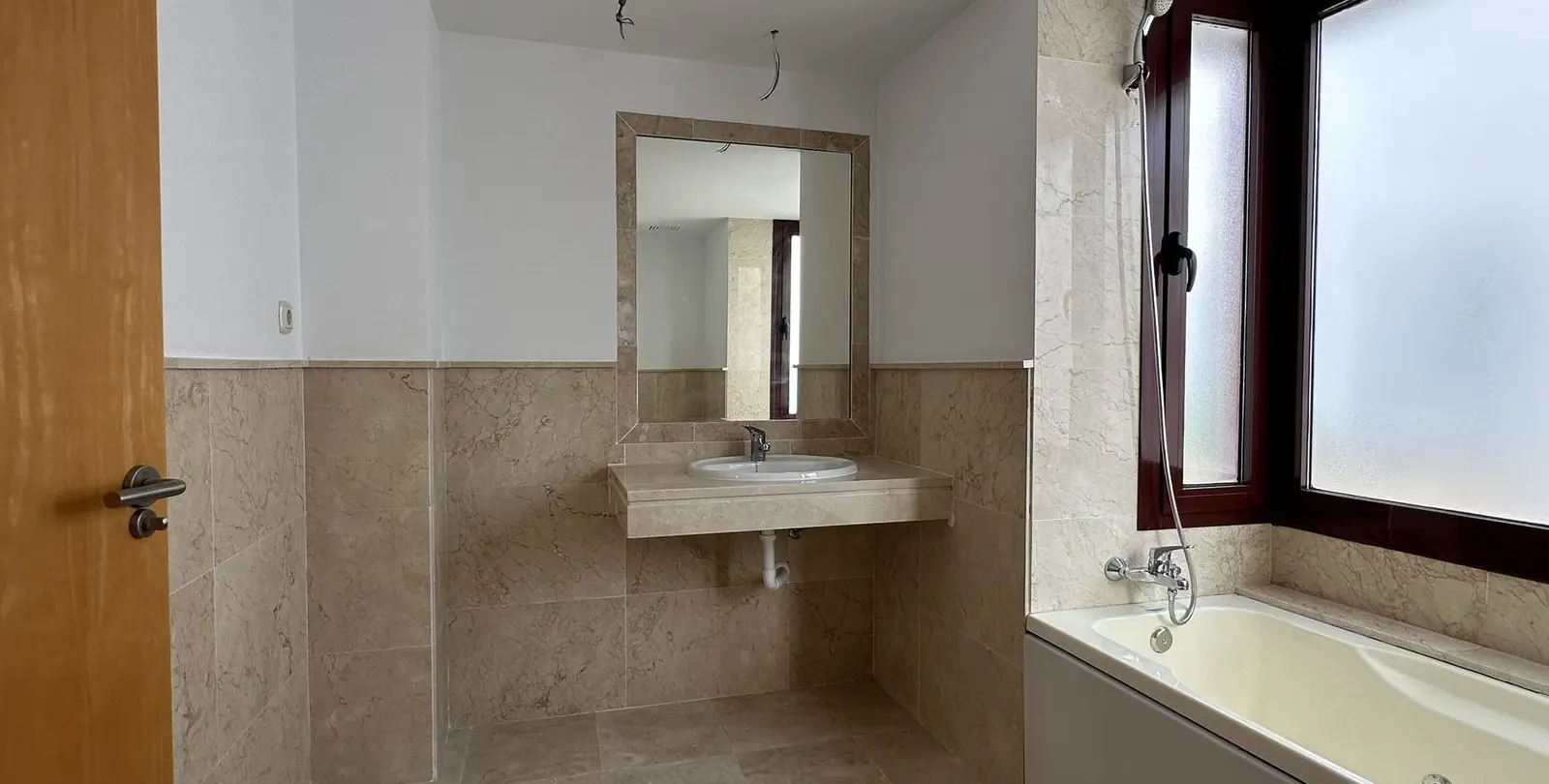Venta de adosado en Doña Julia 42