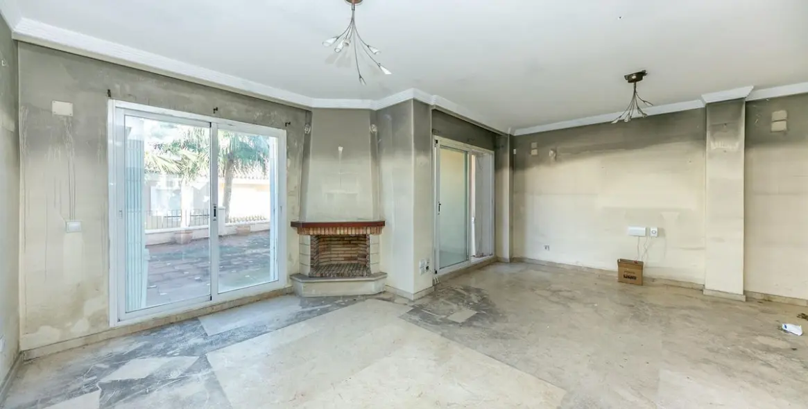 Venta de adosado en La Duquesa 10